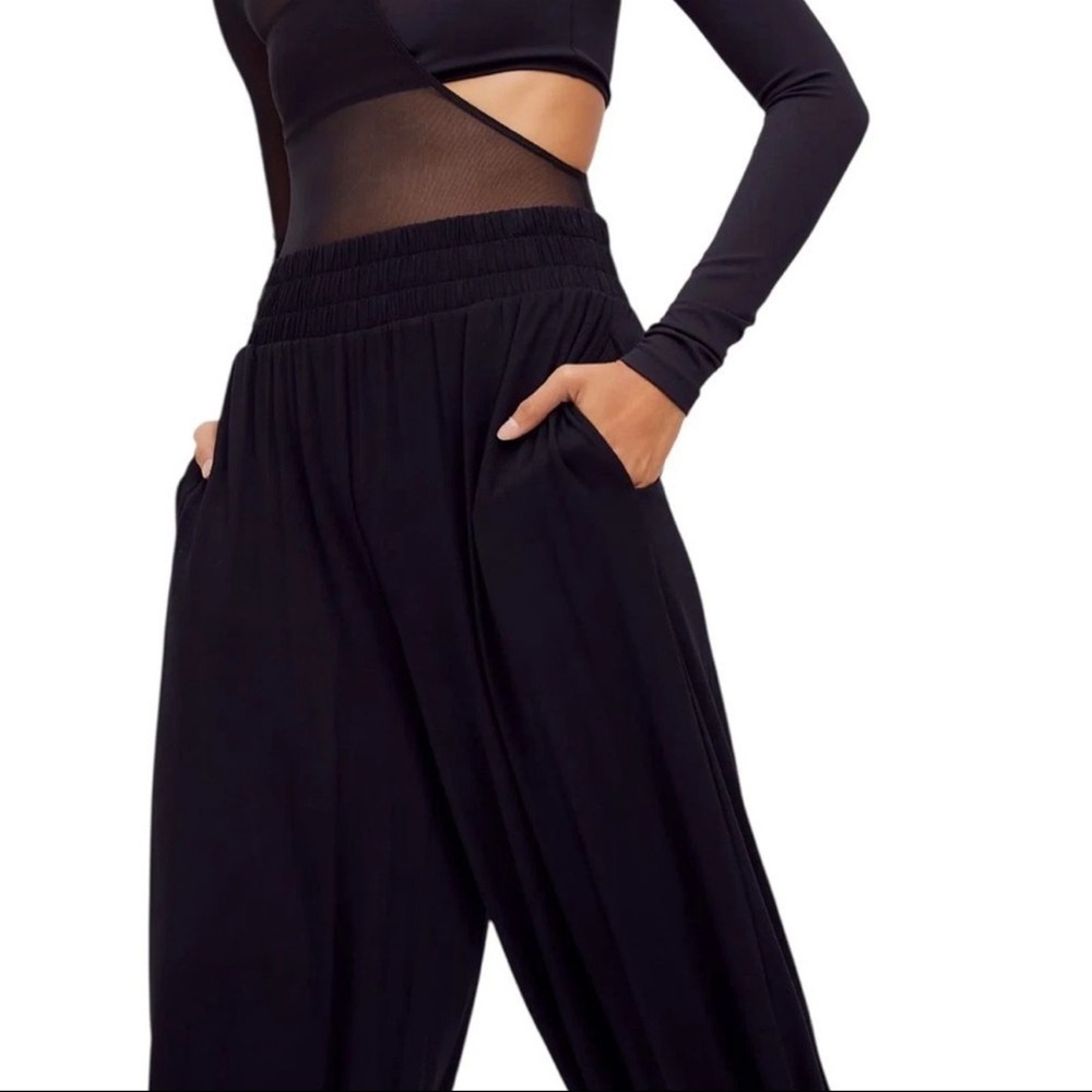Free People FP Beach Ali High Waist Balloon Pants in Black Size small preloved - Picture 3 of 10